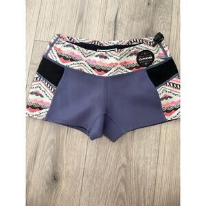 Dakine neoprene board shorts size small - surf shorts